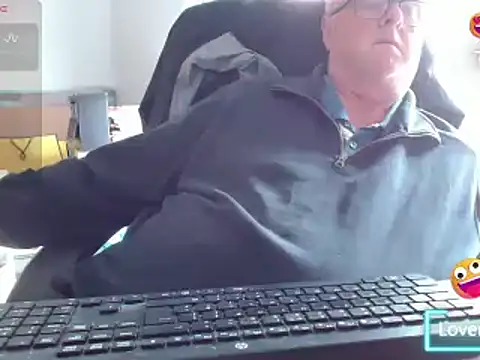 Snapshot of bigbadjon69 chatting on 06/03/26, 03:17 bigbadjon69 online show from 06/03/26, 03:17