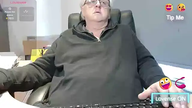 bigbadjon69 online show from 03/18/25, 02:17