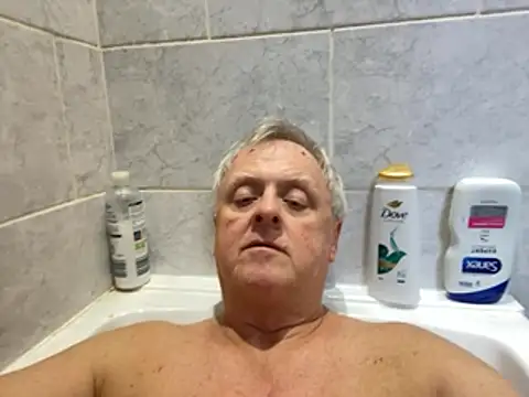 Snapshot of bigbadjon69 chatting on 02/17/26, 02:36 bigbadjon69 online show from 02/17/26, 02:36