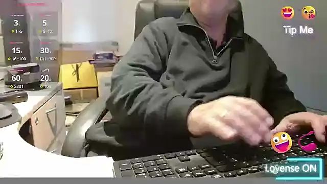 bigbadjon69 online show from 10/20/25, 02:28