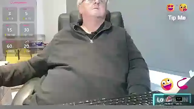 bigbadjon69 online show from 10/31/25, 01:08