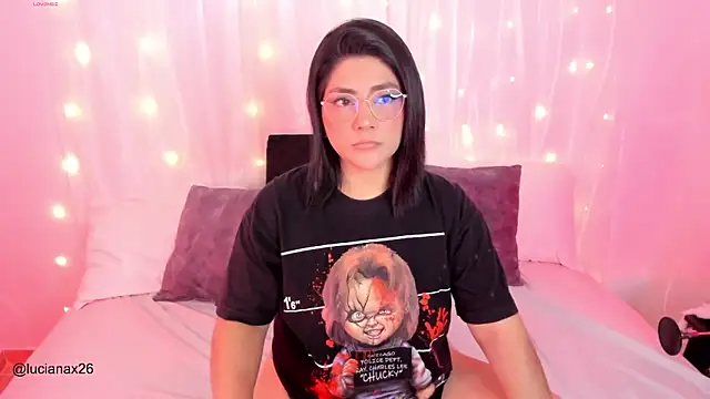 lucy26  online show from 10/25/25, 02:22