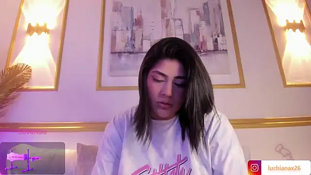 lucy26  online show from 03/19/25, 08:34