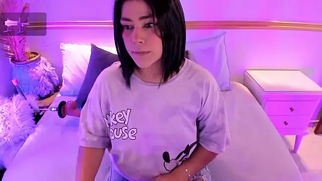 lucy26  online show from 09/14/25, 01:50