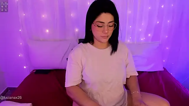 lucy26  online show from 10/19/25, 02:25