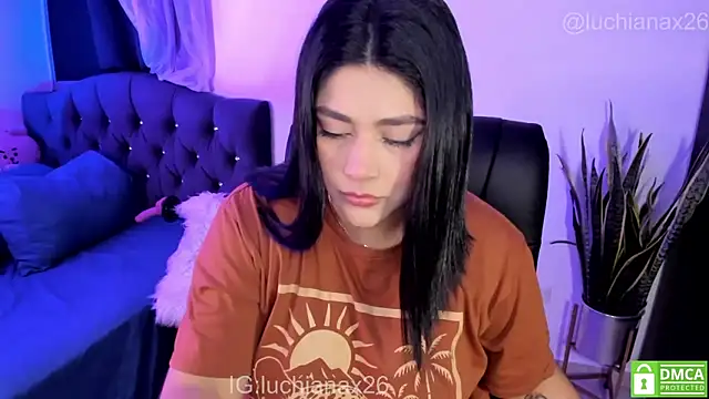 lucy26  online show from 04/21/26, 03:13