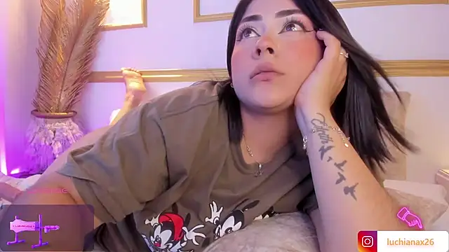 lucy26  online show from 03/18/25, 09:23