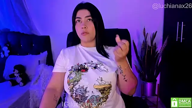 lucy26  online show from 04/14/26, 02:38