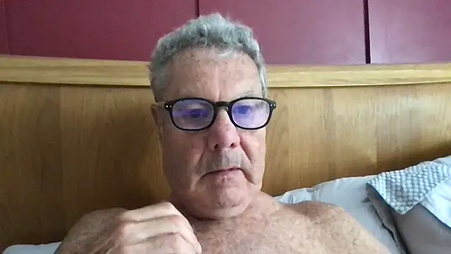 Snapshot of Oldpistolpete chatting on 07/01/26, 08:47 Oldpistolpete online show from 07/01/26, 08:47
