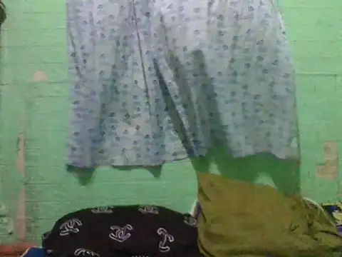 Snapshot of simplewild_mom chatting on 11/05/25, 10:57 simplewild mom online show from 11/05/25, 10:57