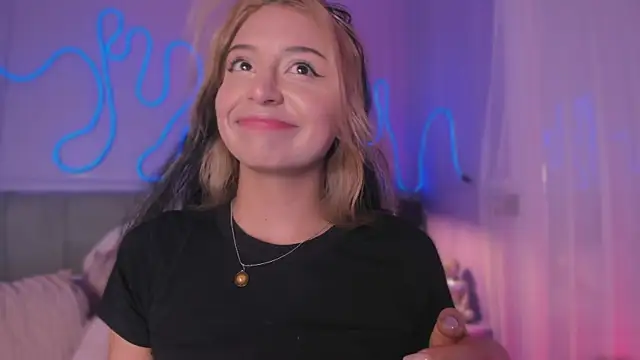 Sofly s online show from 12/15/25, 12:11