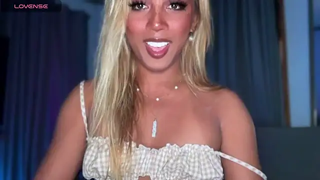 cockprincess diannaxx online show from 11/18/25, 03:54