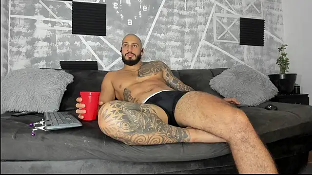 leonidas 18k online show from 04/24/26, 02:35