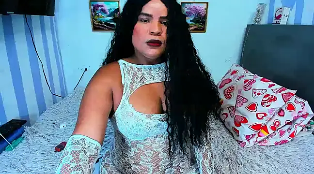 Snapshot of luciana_osorno chatting on 03/22/25, 04:56 luciana osorno online show from 03/22/25, 04:56