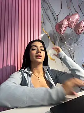 Victoria adaams online show from 11/29/25, 09:59