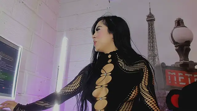 Victoria adaams online show from 04/24/26, 11:34