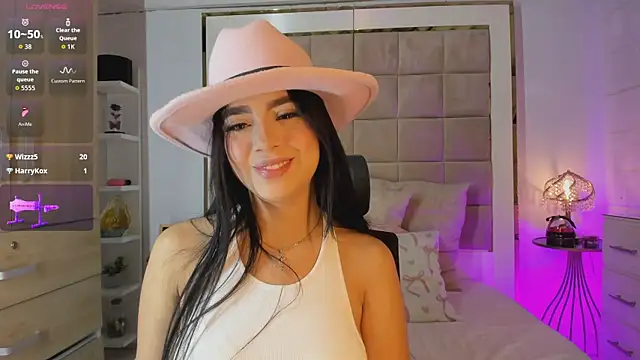 Victoria adaams online show from 10/11/25, 10:16