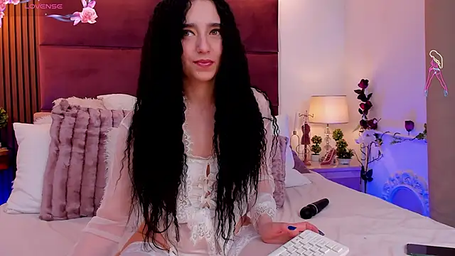 VanessaAngel online show from 04/30/26, 06:09