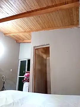 Emmacut online show from 10/05/25, 03:14