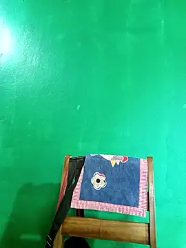 Emmacut online show from 03/28/26, 02:18