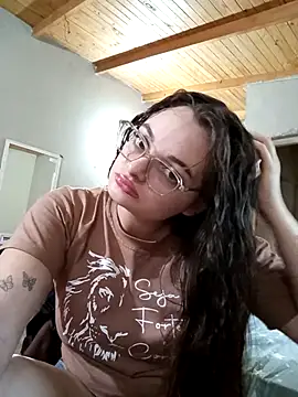 Emmacut online show from 11/23/25, 09:36