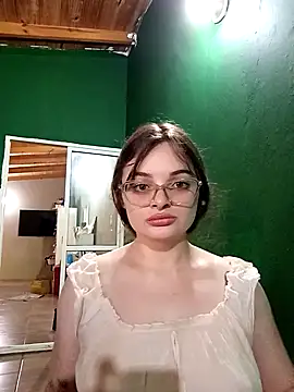 Emmacut online show from 11/26/25, 07:14