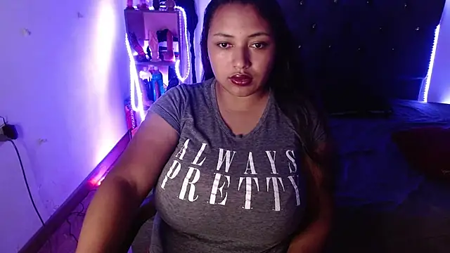 tatiana wd online show from 04/18/26, 02:14