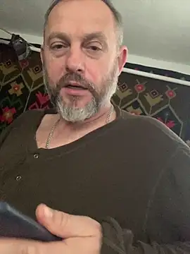 Snapshot of GHsveter chatting on 11/06/25, 08:07 GHsveter online show from 11/06/25, 08:07