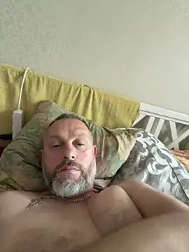 Snapshot of GHsveter chatting on 06/10/26, 06:14 GHsveter online show from 06/10/26, 06:14
