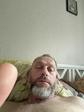 Snapshot of GHsveter chatting on 06/15/26, 06:02 GHsveter online show from 06/15/26, 06:02