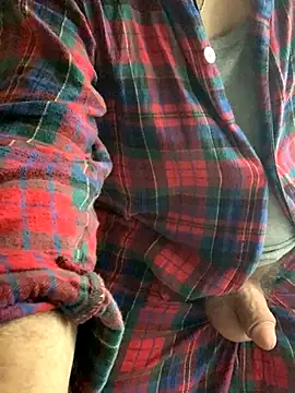 Snapshot of GHsveter chatting on 11/18/25, 08:17 GHsveter online show from 11/18/25, 08:17