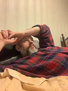 Snapshot of GHsveter chatting on 12/03/25, 09:36 GHsveter online show from 12/03/25, 09:36