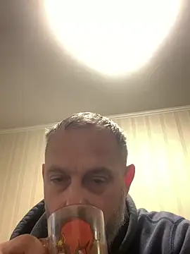 GHsveter online show from 12/21/25, 07:43