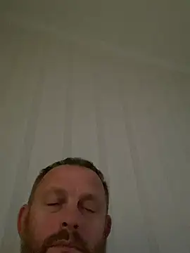 Snapshot of GHsveter chatting on 06/25/26, 05:18 GHsveter online show from 06/25/26, 05:18