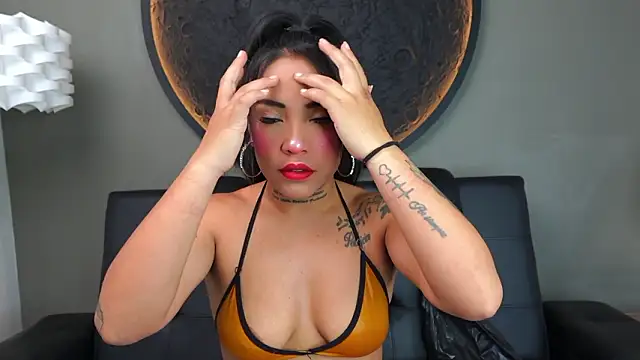 miss vaiolette online show from 03/11/26, 11:15