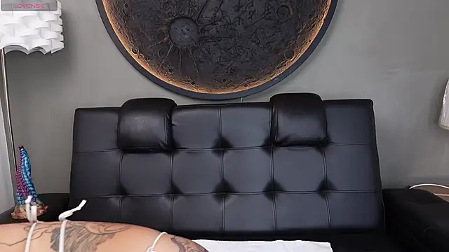 miss vaiolette online show from 05/21/26, 11:07