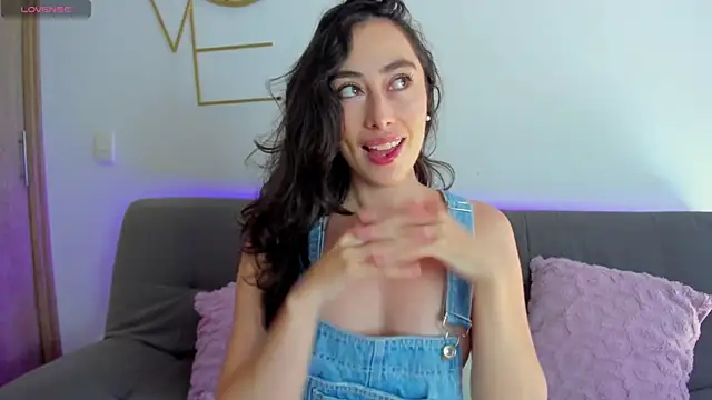 Amatiista online show from 01/15/26, 04:21