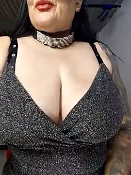 Snapshot of kittyhotass1 chatting on 09/09/25, 04:44 kittyhotass1 online show from 09/09/25, 04:44