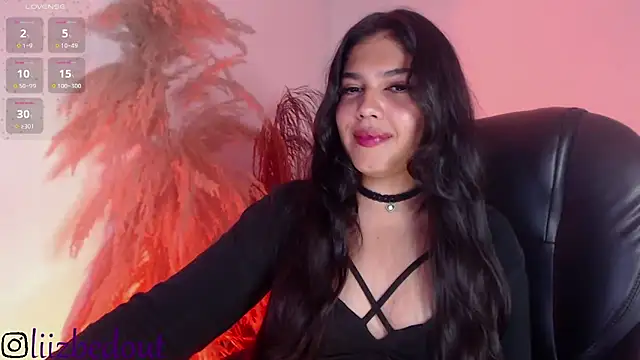 Snapshot of liz_bedoutxx chatting on 11/15/25, 01:09 liz bedoutxx online show from 11/15/25, 01:09