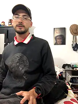 Cabetothepro online show from 10/17/25, 03:32