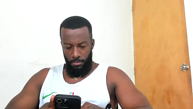 Snapshot of DaleHamilton chatting on 02/26/25, 05:00 DaleHamilton online show from 02/26/25, 05:00