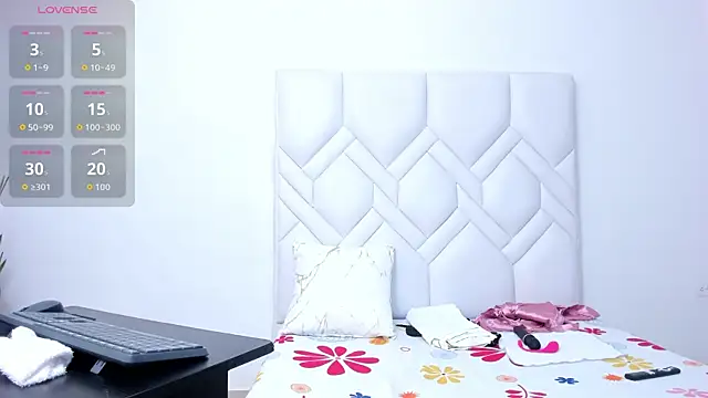 Mature Hard online show from 11/06/25, 09:19