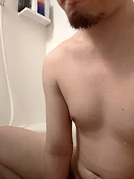 lioncake1221 online show from 07/01/26, 02:28