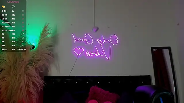 Bianka olivetto021 online show from 02/26/25, 11:30