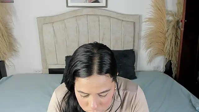 Snapshot of Bianka_olivetto021 chatting on 02/18/26, 01:14 Bianka olivetto021 online show from 02/18/26, 01:14