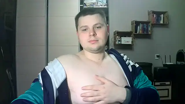 Snapshot of Volshebnik130_ chatting on 03/20/25, 10:18 Volshebnik130 online show from 03/20/25, 10:18