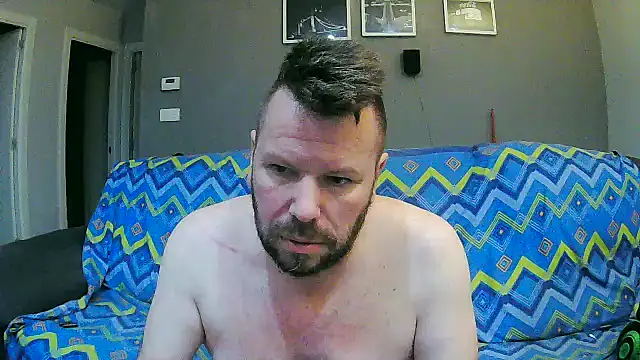 Snapshot of txan9876 chatting on 09/19/25, 10:36 txan9876 online show from 09/19/25, 10:36