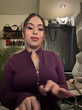 BigDominaMia online show from 04/03/26, 05:36