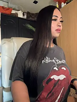 BigDominaMia online show from 03/21/26, 07:20