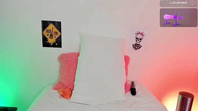 nicolette rock online show from 10/01/25, 09:14